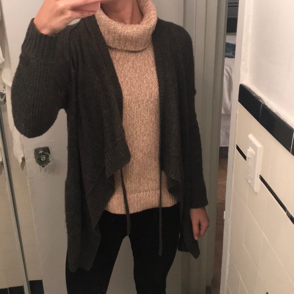 Gently worn Vince sweater